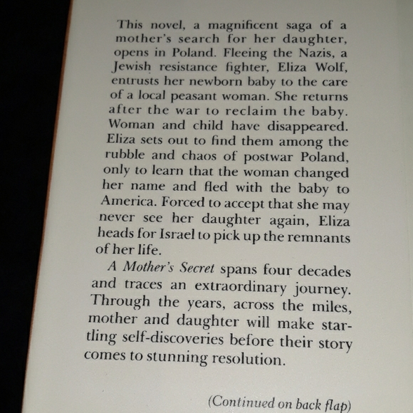 A Mother's Secret hardcover book copyright 1988 - Picture 5 of 8